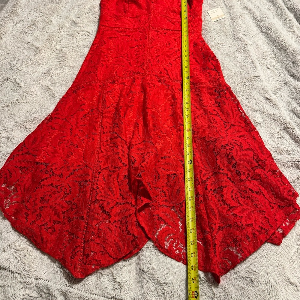 HP🌸 NWT Taylor Red Lace Sleeveless Midi dress size 6 - Picture 11 of 15